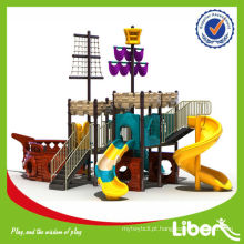 Parque de diversões ao ar livre Playground de aventura de plástico com vários slides Navio pirata Série LE.HC.002